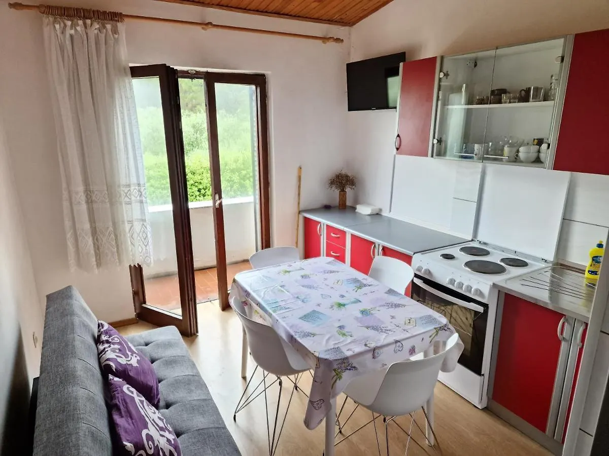 Sea Shell Apartments Vir
