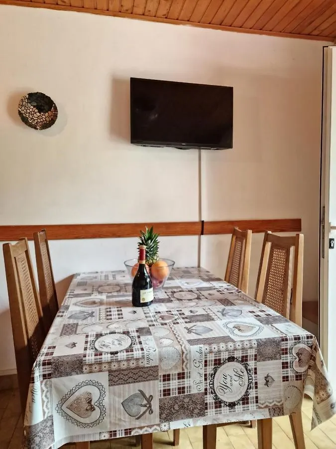 Sea Shell Apartments Vir Croatia